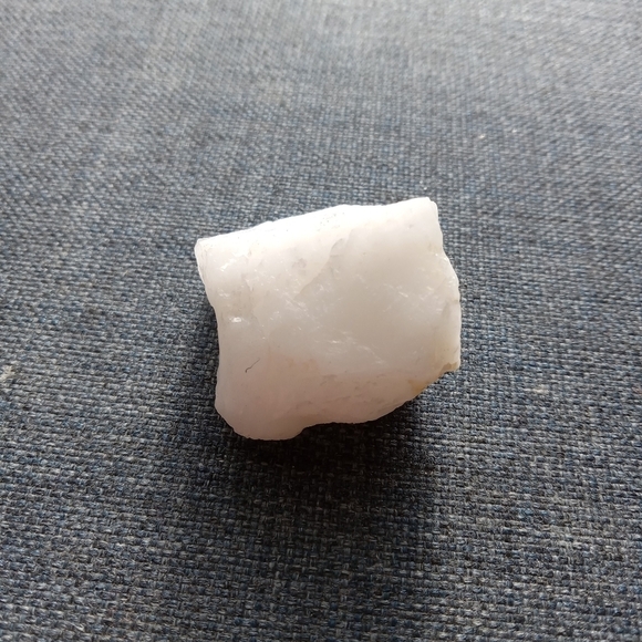 None Other - Raw milky quartz
